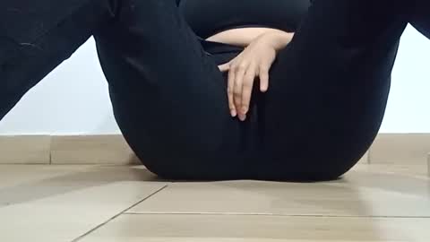 Snapshot of sunshine_days chatting on 09.14.25 Annie online show from 09.14.25