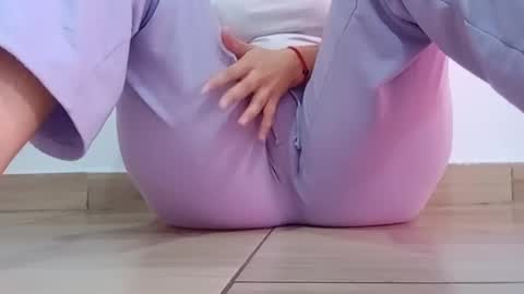 Snapshot of sunshine_days chatting on 10.02.25 Annie online show from 10.02.25