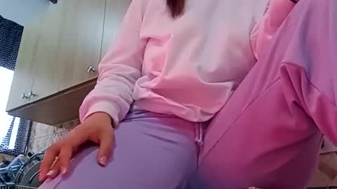 Annie online show from 11.25.25