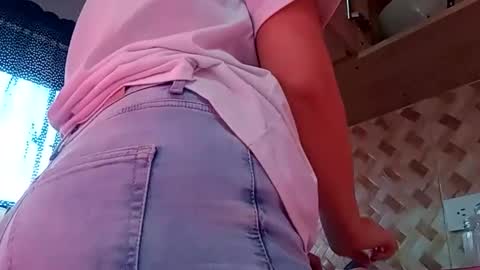 Annie online show from 12.03.25