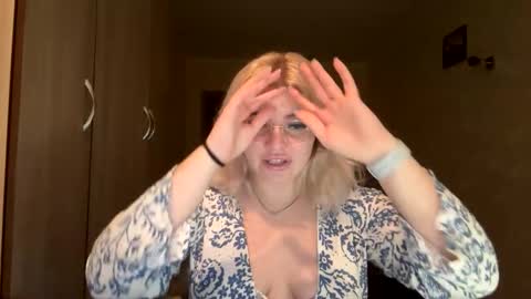 sunshinyflash online show from 11.11.25