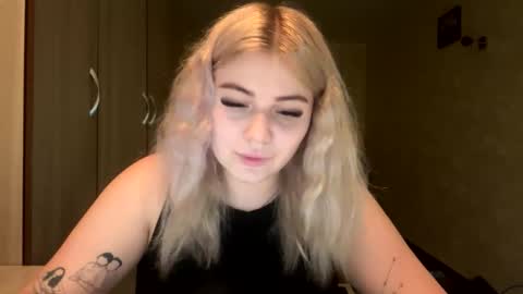 sunshinyflash online show from 11.30.25