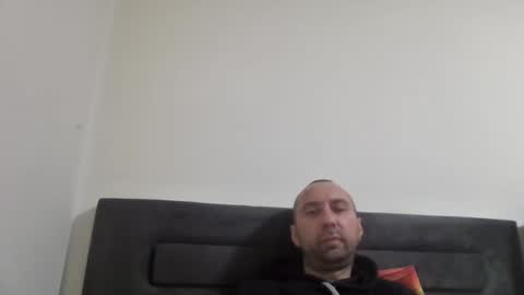 super42835015 online show from 12.27.24