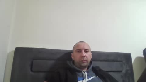 super42835015 online show from 02.25.25