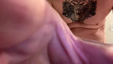 Snapshot of super4wesomeguy69 chatting on 03.28.26 super4wesomeguy69 online show from 03.28.26