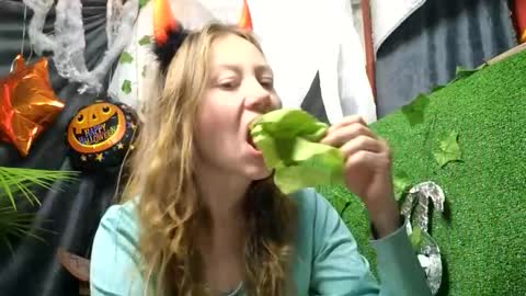 super jony and Marta GMT 1300-1800 every day online show from 10.31.25