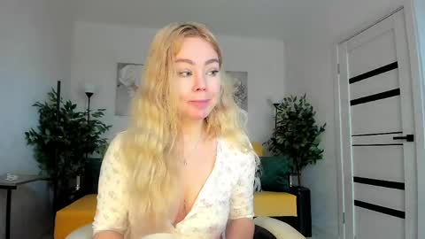 Jenn online show from 04.12.26