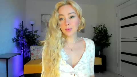 Jenn online show from 06.07.26