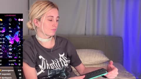 Snapshot of super_peach_stream chatting on 12.08.24 ANNApvt open full info in bio online show from 12.08.24