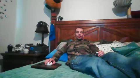 Snapshot of superd512 chatting on 12.15.25 Guero Cash online show from 12.15.25