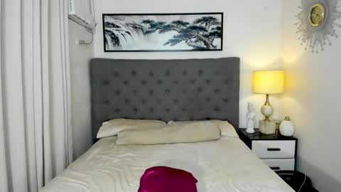 Snapshot of superhotbunny chatting on 09.16.25 BUNNYsexxYUMMY online show from 09.16.25