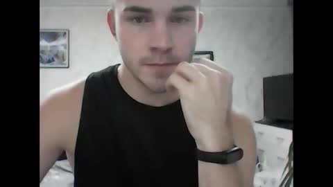 Snapshot of supermanqsky chatting on 12.28.24 SupermanQSky online show from 12.28.24