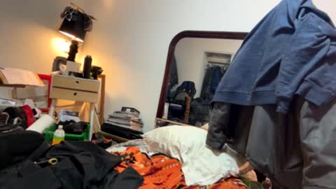 Phillup Slutz online show from 04.13.26