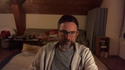 supersquirrel81 online show from 11.21.25