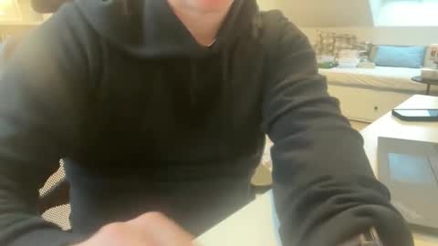 surfstar81 online show from 11.18.25