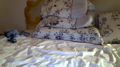 surrogate_play online show from 01.01.25