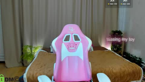 Annie online show from 09.21.25