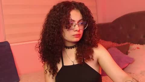 Snapshot of susan_bluee chatting on 12.11.24 Susan online show from 12.11.24