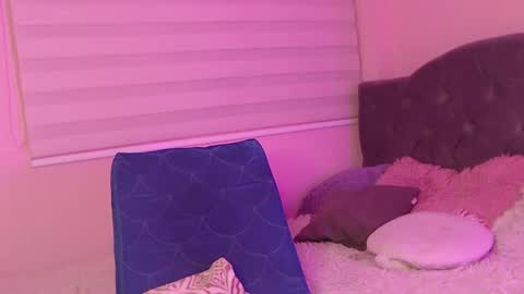 Snapshot of susan_bluee chatting on 12.13.24 Susan online show from 12.13.24