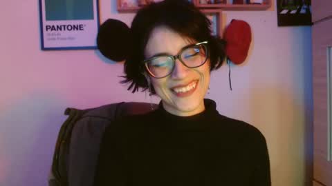 susana_w online show from 10.13.25