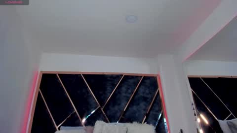 susanahenao online show from 11.27.25