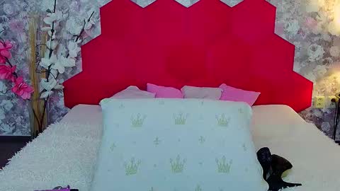 Susane Nori online show from 10.15.25