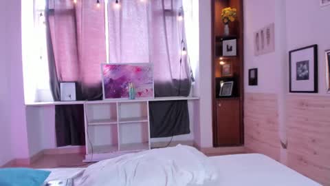 Susan  Everyday From 0530 to 1430 Col Time online show from 02.22.25