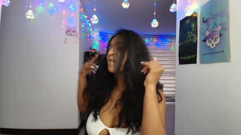 Snapshot of susanrhodes chatting on 12.29.24 Andrea - Migue online show from 12.29.24