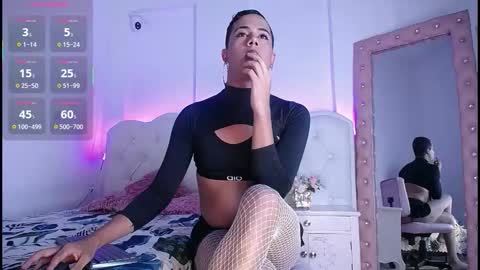 Snapshot of sussan_cooper chatting on 11.19.25 Sussan Cooper online show from 11.19.25