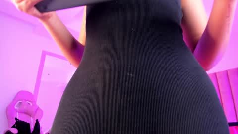 Snapshot of sussan_nicolle1 chatting on 10.16.25 Sussan Nicole  online show from 10.16.25