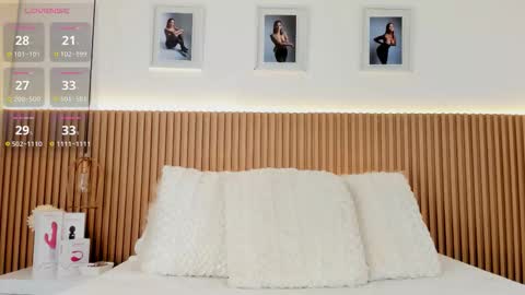 Alexa Garcia  online show from 12.18.25