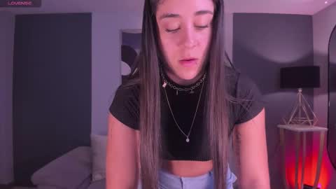 Sussy Bell online show from 10.26.25