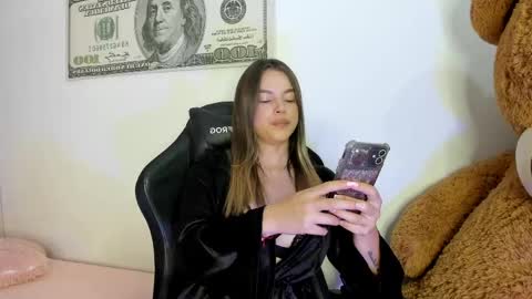 Snapshot of suzan__cooper2 chatting on 06.03.26 suzan__cooper2 online show from 06.03.26
