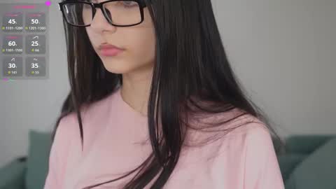 Snapshot of suzannetoye chatting on 12.16.25 Sena online show from 12.16.25