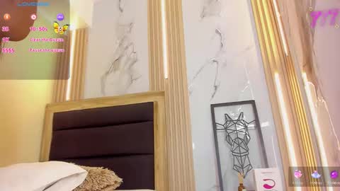 S U Z E T  online show from 03.21.26