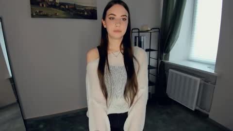 Snapshot of suzy_pictures_ chatting on 12.15.25 Sabrina online show from 12.15.25