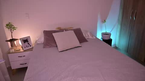 Snapshot of sw_sofi chatting on 09.21.25 Sofis schedule 10pm until 4am GMT-5 online show from 09.21.25