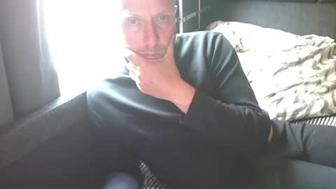 Snapshot of swartarn chatting on 08.01.26 ArnSwart online show from 08.01.26
