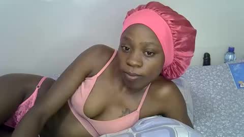 Snapshot of sweest_caster chatting on 05.25.26 Sweetest doll online show from 05.25.26