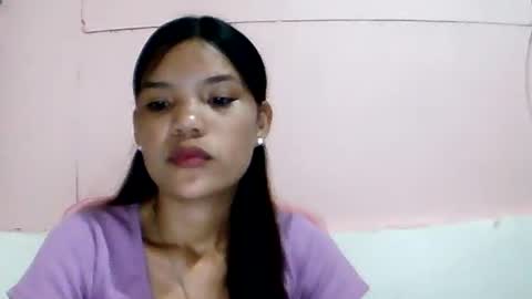 Snapshot of sweet01pinay chatting on 06.18.26 sweet01pinay online show from 06.18.26