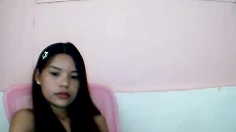Snapshot of sweet01pinay chatting on 06.19.26 sweet01pinay online show from 06.19.26