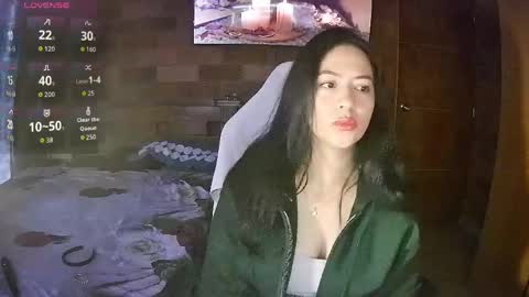 Snapshot of sweet10salome chatting on 06.04.26 sweet10salome online show from 06.04.26