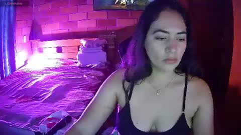 Snapshot of sweet10salome chatting on 06.24.26 sweet10salome online show from 06.24.26