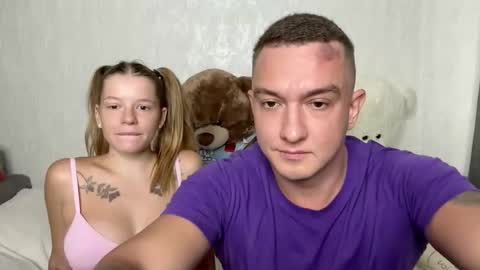 Mia and Robert online show from 10.02.25