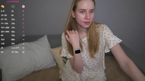 Snapshot of sweet__michelle chatting on 01.12.26 Michelle online show from 01.12.26