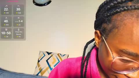 Snapshot of sweet__pixiee chatting on 01.08.26 pixiee online show from 01.08.26