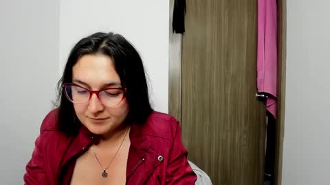 sweet__suck69bitch online show from 12.17.24