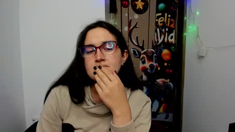 sweet__suck69bitch online show from 12.19.24