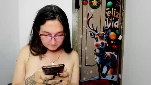 sweet__suck69bitch online show from 12.21.24