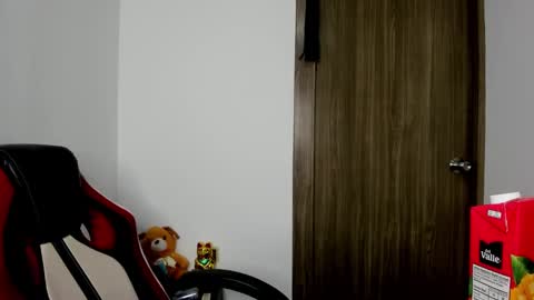 sweet__suck69bitch online show from 02.24.25